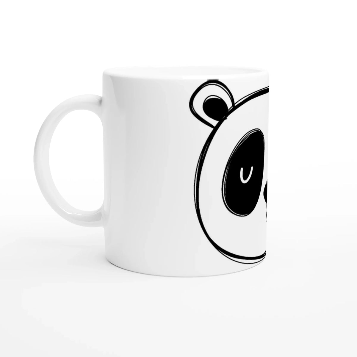 Personalisierte Keramiktasse von links, Henkel und bedruckte Fläche sichtbar